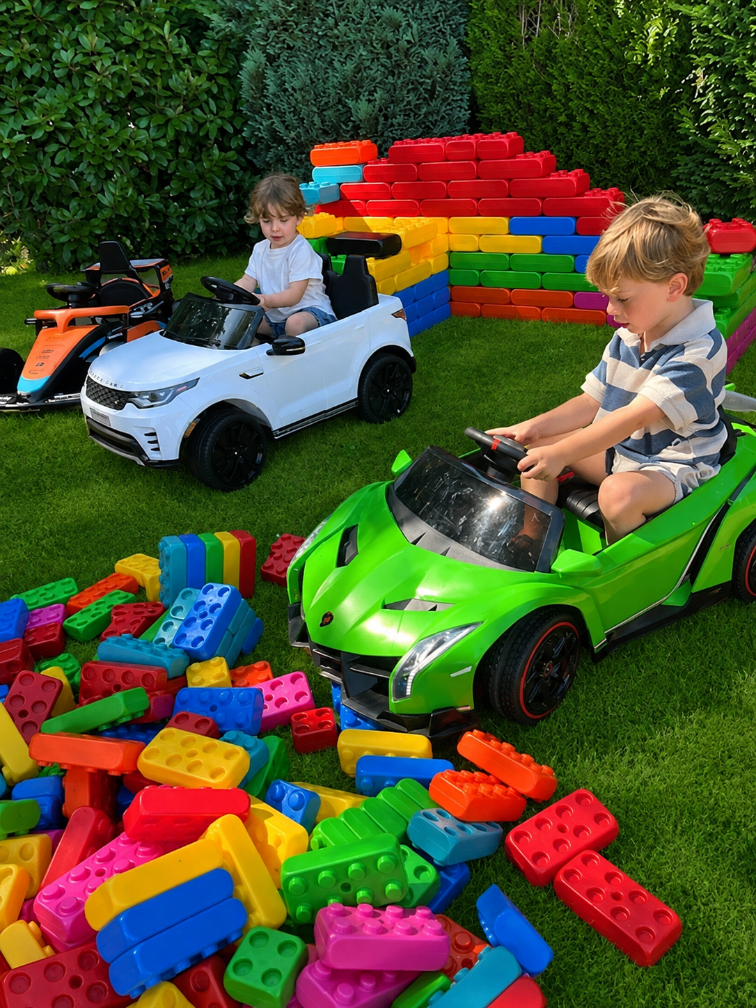 Elektrische kinderauto Land Rover Explorer